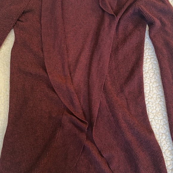Burgundy sweater/jacket - Picture 3 of 3